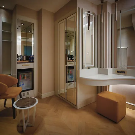 Отель Grand Galata & 4*